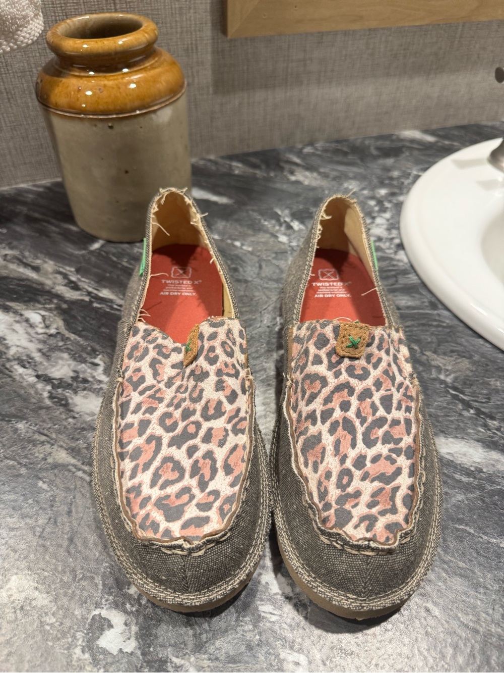 Twisted X Leopard Print Slip-On Women's 8.5